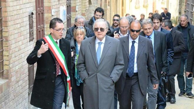 Matteoli: «L’obiettivo è risolvere la situazione»