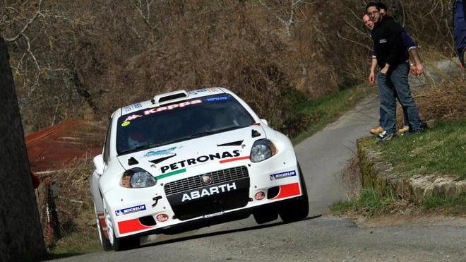 «Auto da rally troppo veloci in via d’Arni»