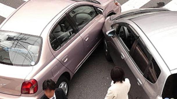 Due graffi sull’auto e i danni lievitano fino a 3mila euro