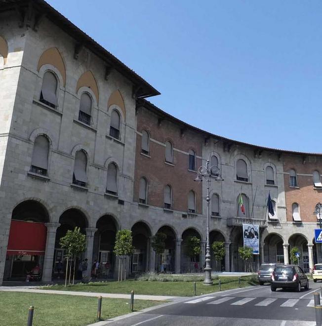 «Pagano le banche e negano gli aumenti ai lavoratori» 