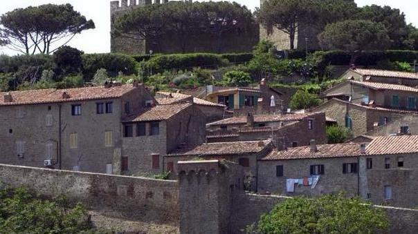 Pontile sul Bruna, nuovo bando di gara per gli ormeggi