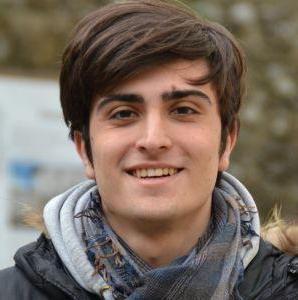 Incontro coi cittadini a casa di una famiglia