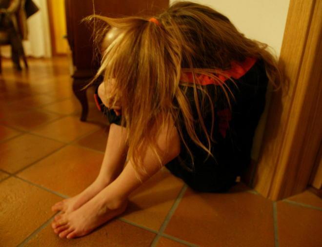 Moglie trattata come prostituta, marito nei guai per estorsione e stalking 
