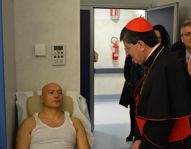 Carabiniere ferito dal pusher riceve tre visite speciali all’ospedale 