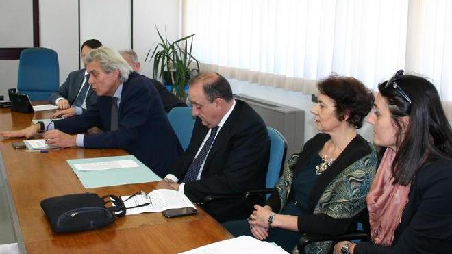Più lontano l’ospedale unico della Valle