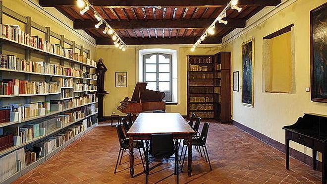 La biblioteca “San Francesco” si specializzerà su papa Bergoglio 