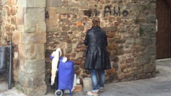 Il graffitaro ora pulirà i muri