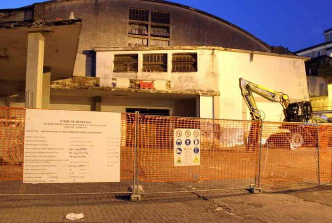 Iniziati i lavori al mercato Domani chiusa via Bastione 