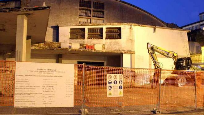 Iniziati i lavori al mercato Domani chiusa via Bastione