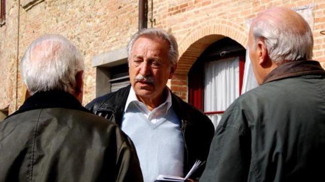 Carlo Posarelli si candida a sindaco con una lista civica