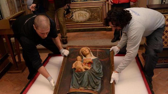 La Madonna del Latte restaurata torna al suo posto
