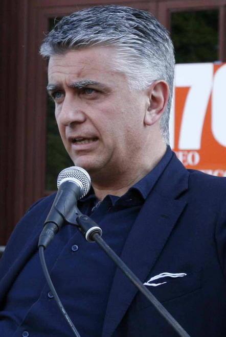 Mallegni non si candida? «Gli pago una cena da Lorenzo»