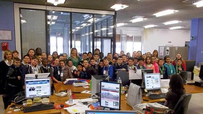 Cinquanta bambini in visita al Tirreno