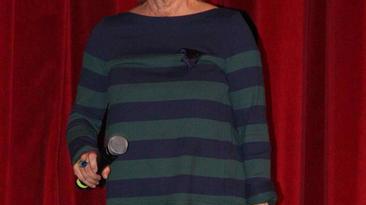Lella Costa dà voce alle donne vittime della violenza