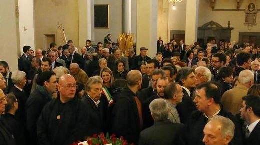 In mille per dare l’addio al governatore Pagliai