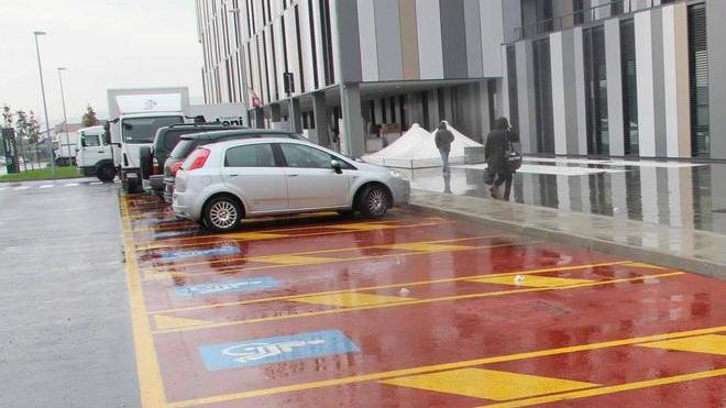 Nuovo ospedale, dubbi sul numero di posti auto per i disabili