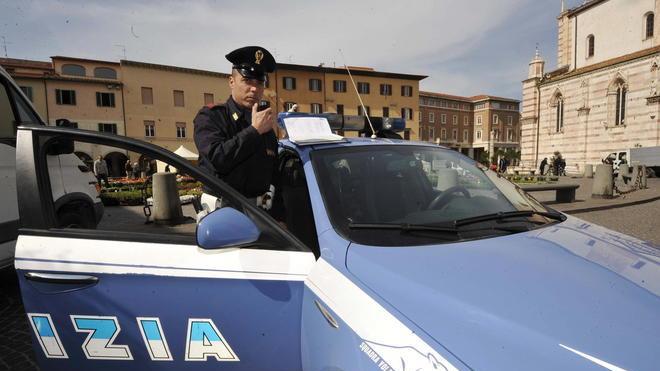 Perseguita la mamma, arrestata una giovane donna