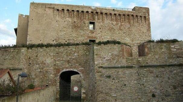 La scenografia del Castello per Albert Camus
