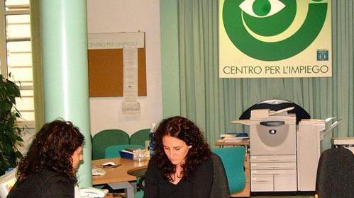 Lavoro, gelata sulle nuove assunzioni