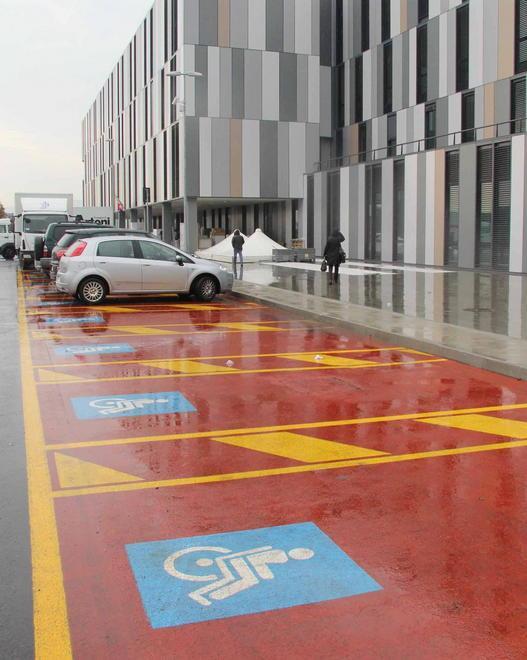 «Pochi parcheggi per i disabili» 