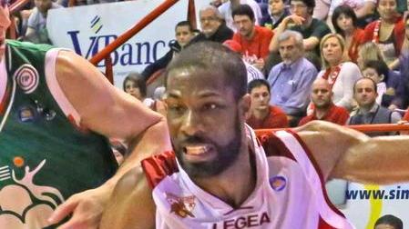 Pistoia, 20 minuti perfetti ma poi si spegne la luce