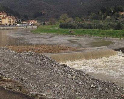 Cavalciotto, tubazioni otturate e un “tappo” di arbusti 
