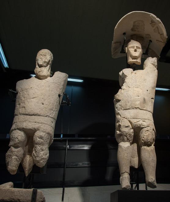 Nel sottosuolo del Sinis l’antica città nuragica dei Giganti di Mont’e Prama 