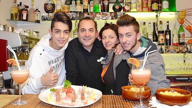 Il Bel Paese festeggia la tappa con un’apericena che sa di mare