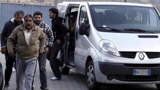 Fuggiti 5 profughi da Casa Faci Il prefetto: «Non ci sono malati»