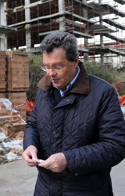 Ecomostro tra siringhe e ponteggi pericolosi via ai lavori nel cantiere 