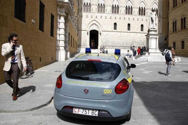 Mps: ispezione nella sede della Fondazione, ipotesi insider trading 