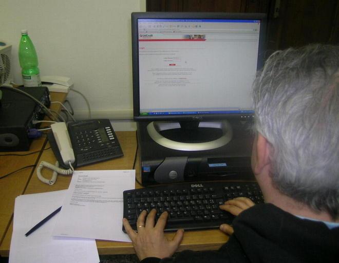 Prato, falsi rimborsi fiscali: occhio alle truffe informatiche 