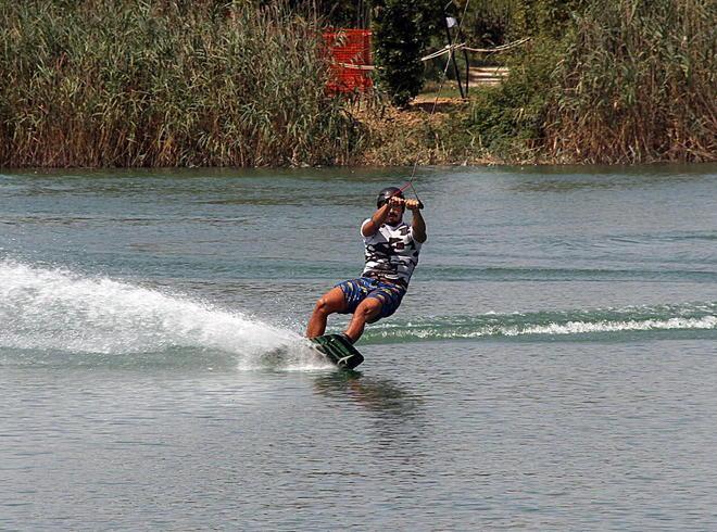 Altre 2 rampe nel lago: si lancia il windsurf 