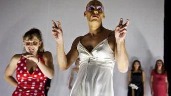 Uomini, donne, trans in scena un omaggio alle Variabili umane