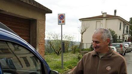 Macchine graffiate da baby vandali