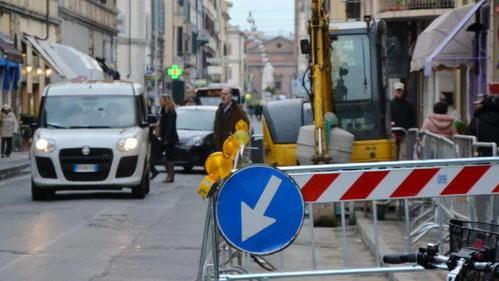 La rivolta dei negozianti «No ai lavori per Pasqua»