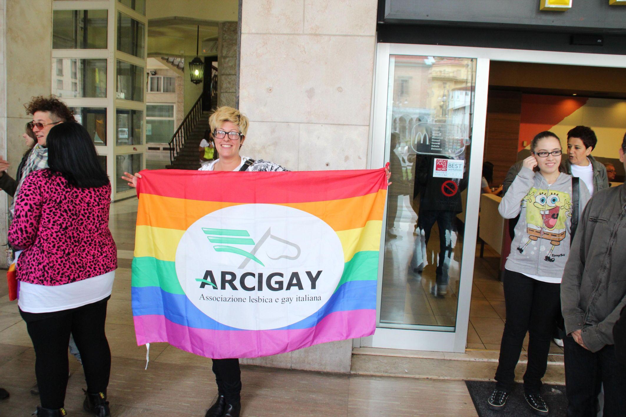 Nasce l’Arcigay una sede a Cecina 