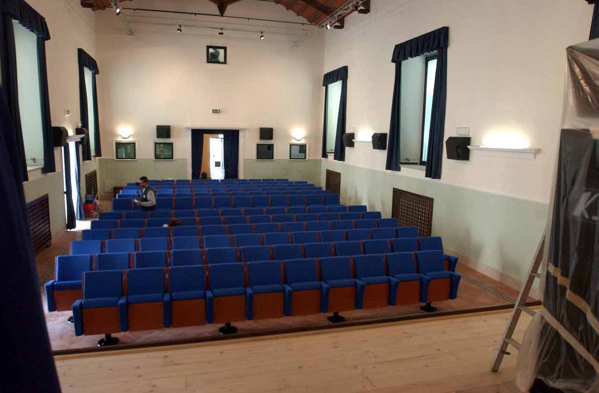 Massa, paura per una trave al Teatrino dei Servi Presto riapre l’ex Cat dopo le verifiche sismiche 