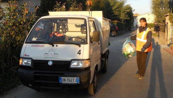 In due ex circoscrizioni si ritireranno i sacchi dei rifiuti 