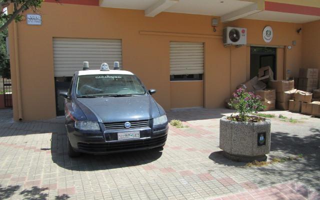 Spara con un fucile a canne mozze, sorpreso e arrestato 