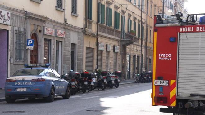 Vola giù dal quarto piano: muore a 37 anni