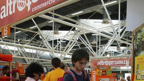 La nuova sede di Verso Sud il negozio equo e solidale