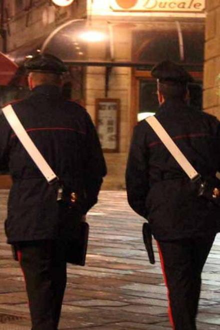 Patto della notte, i vigilantes dividono i commercianti 