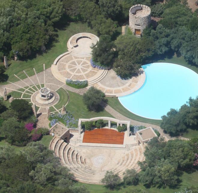 Villa Certosa, l'emiro Al Thani tratta l’acquisto con Berlusconi 