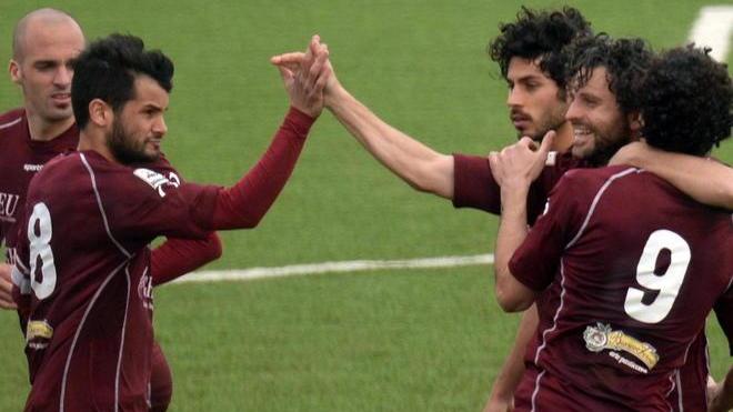 Pontedera corsaro, 2-0 sul terreno de L’Aquila