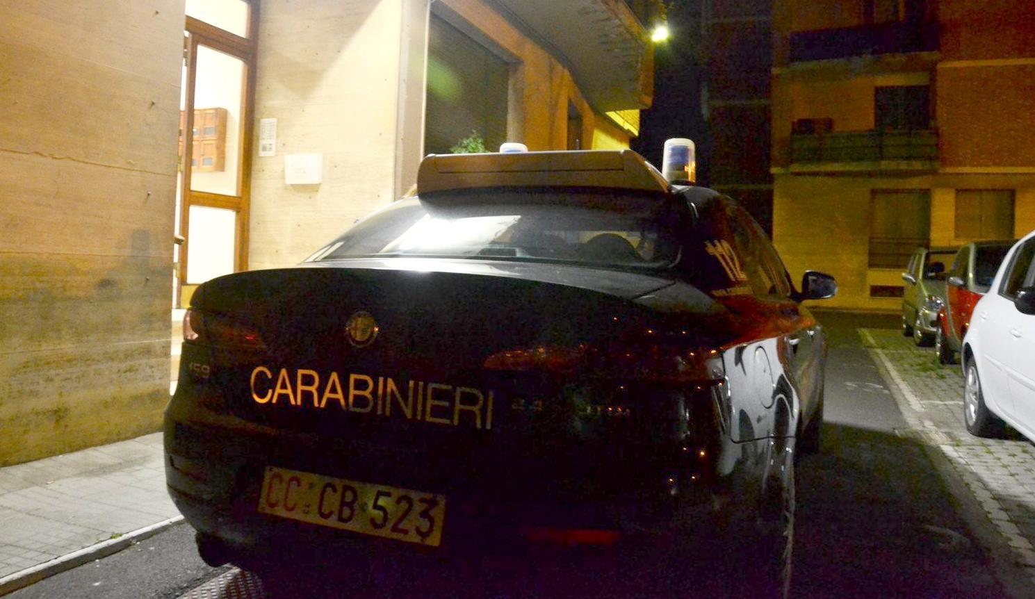 Strangolata dal marito con un laccio delle scarpe 