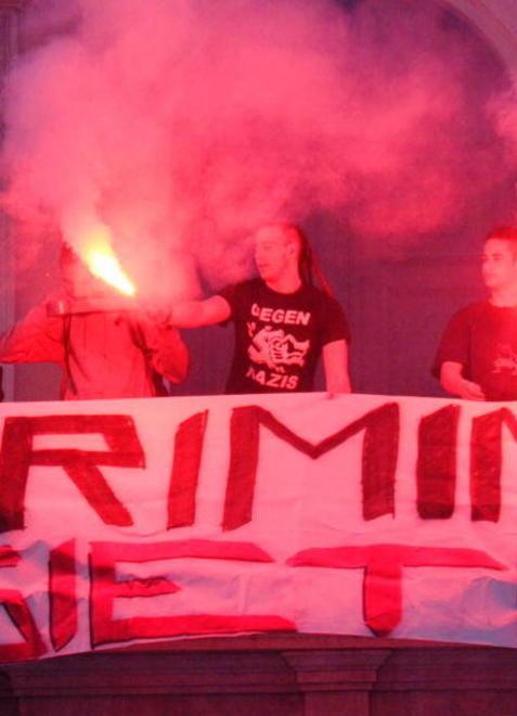 Il corteo per la casa finisce con un palazzo occupato 