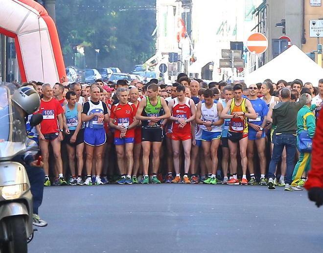 Il valdinievolino Curovich vince la Cna City Run 