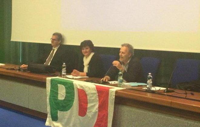 Peria lascia il testimone alla Pellegrini 