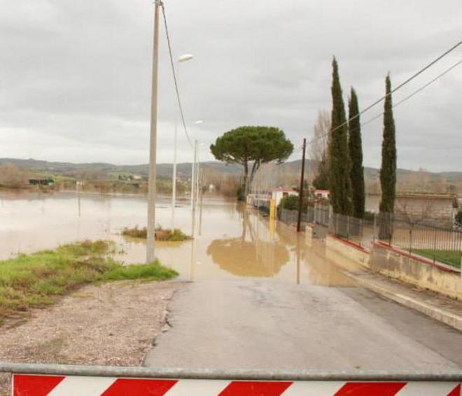 «Quel muro non serve, draghiamo il fiume» 